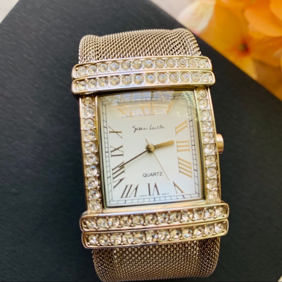 Susan Lucci silver mesh watch with crystals - Picture 3 of 6